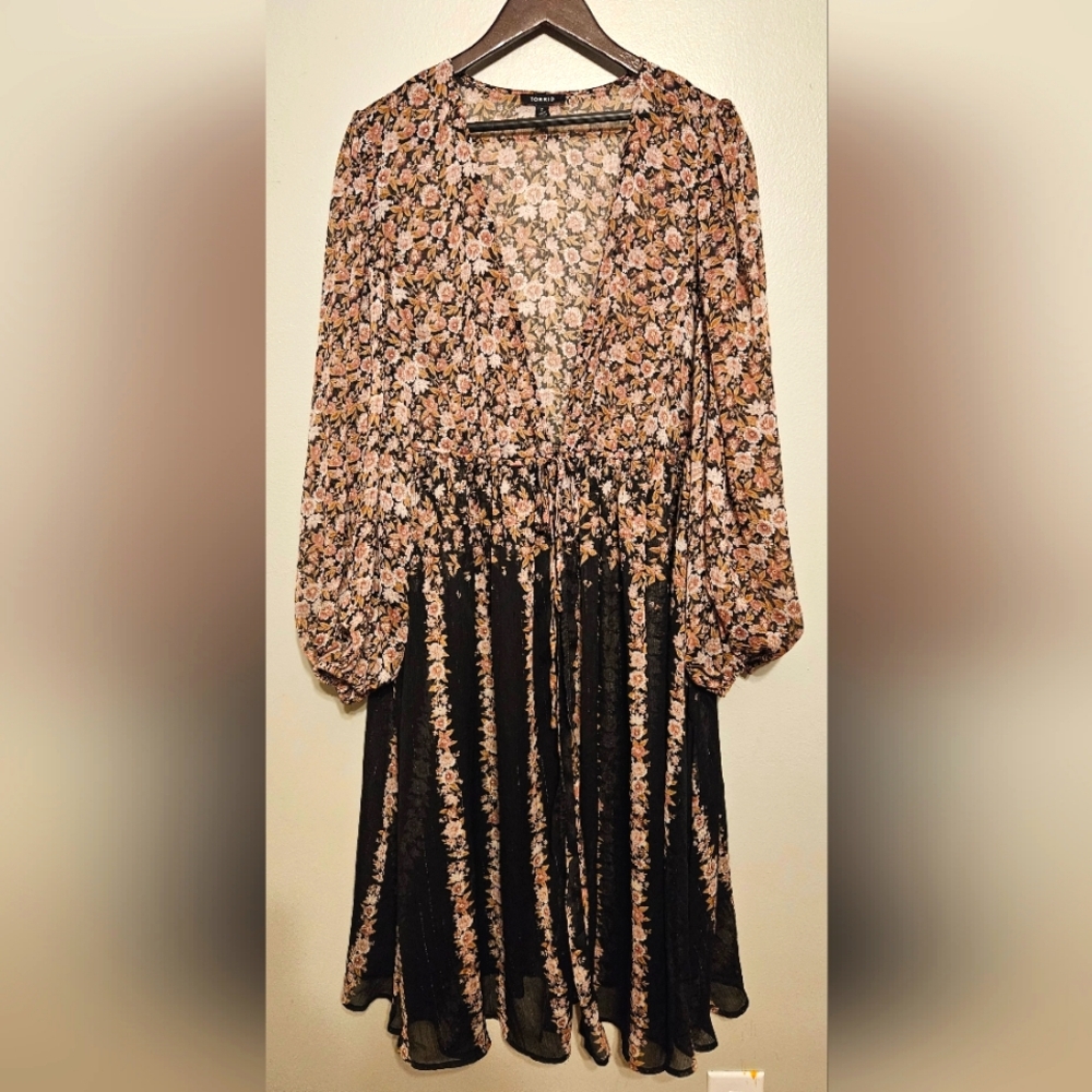 Torrid Tie Front Kimono